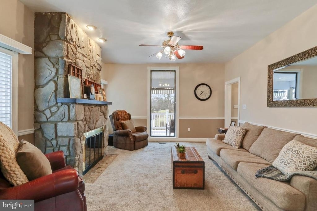 27 W 11th Street - Photo 16