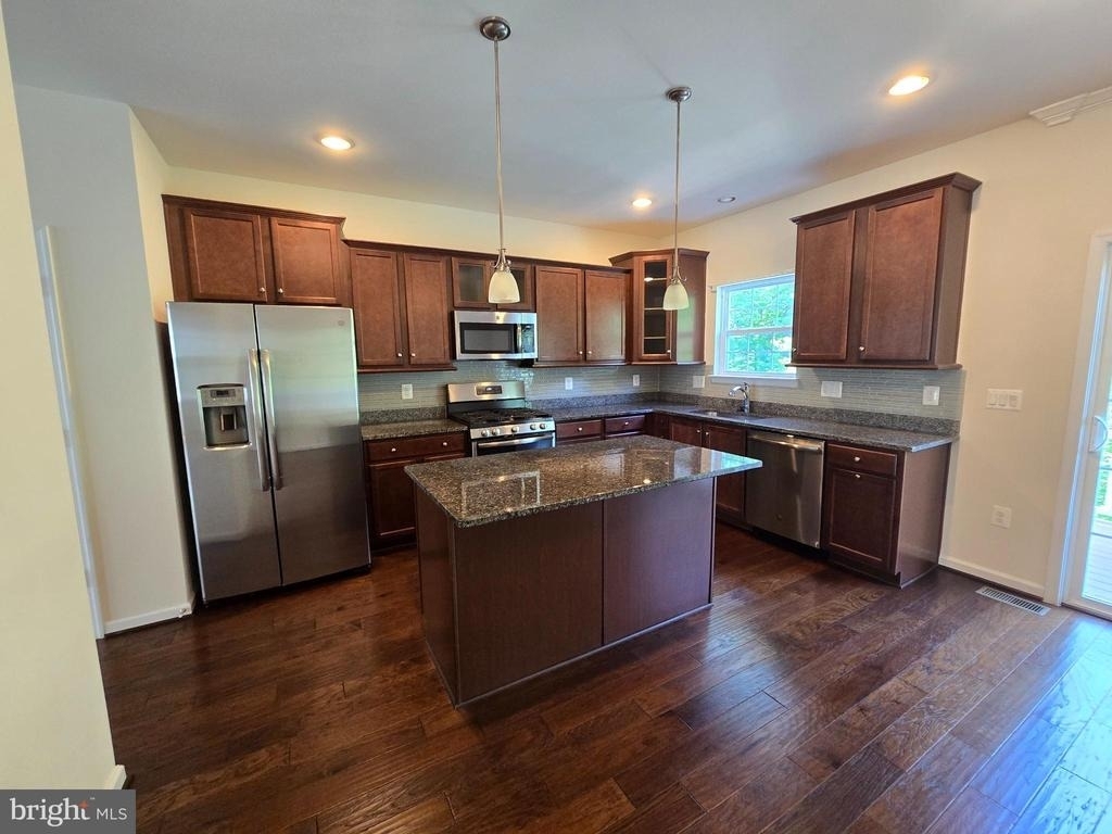 320 Tree Line Drive - Photo 7