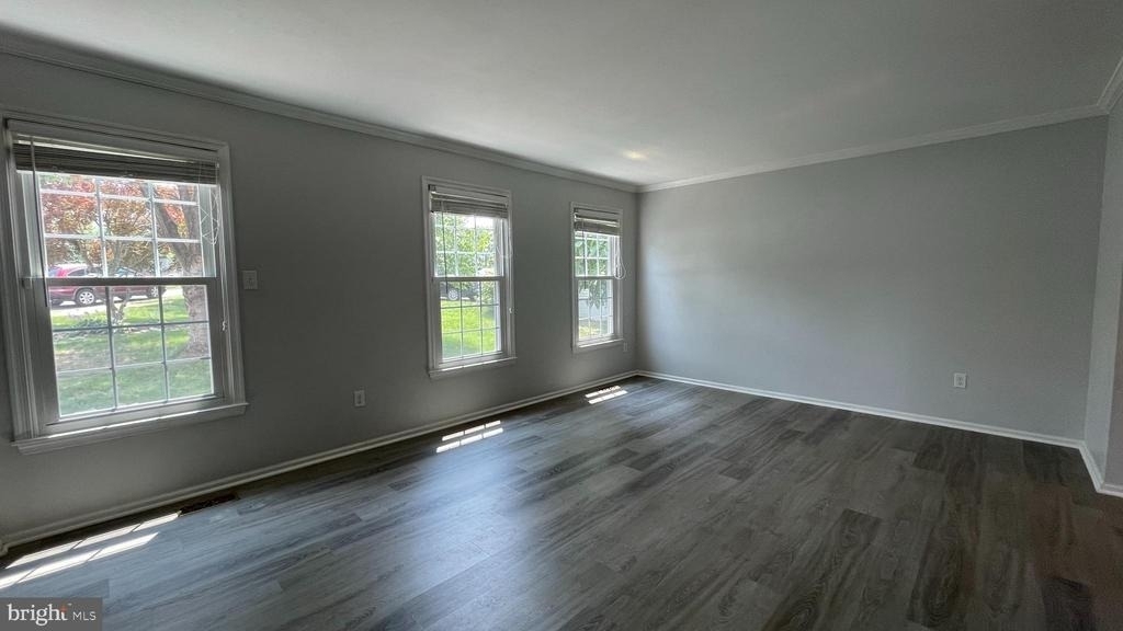 31 Ballantrae Court - Photo 9