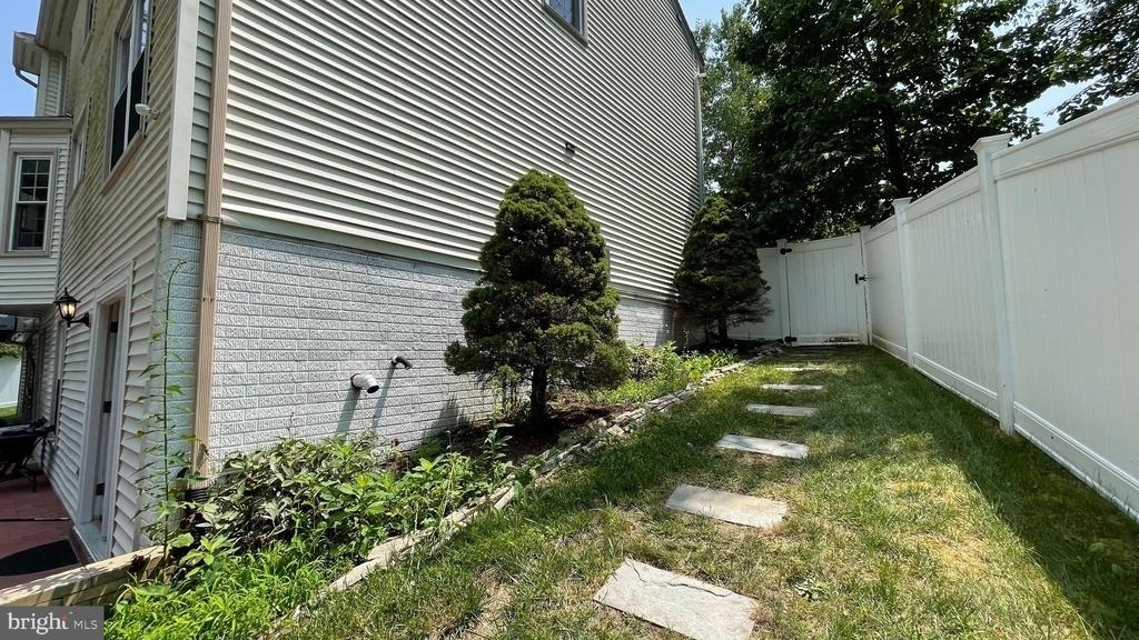 31 Ballantrae Court - Photo 34