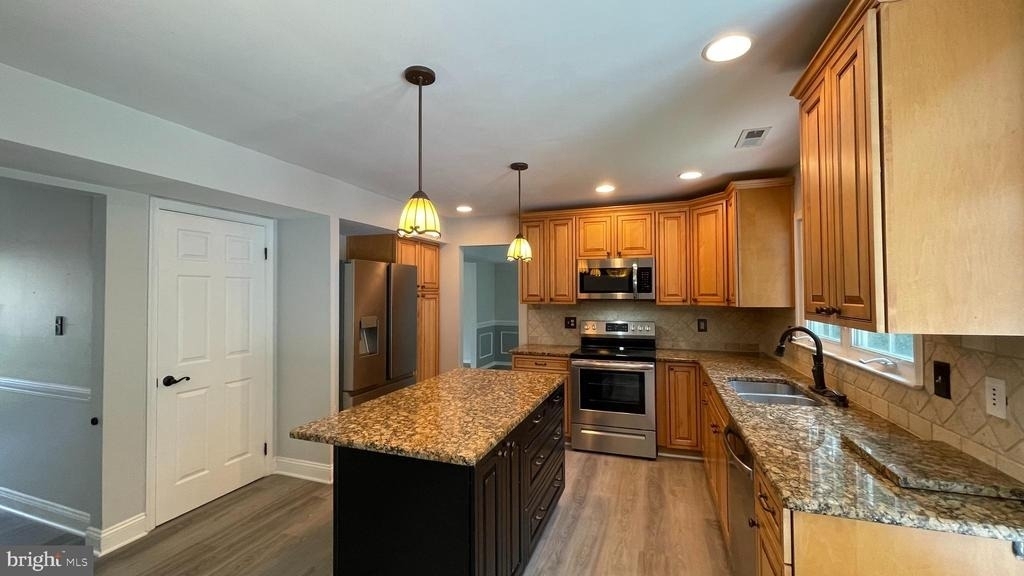 31 Ballantrae Court - Photo 1