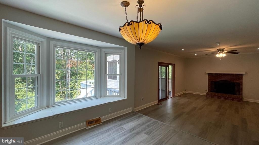 31 Ballantrae Court - Photo 4