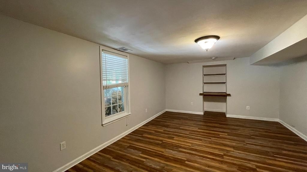 31 Ballantrae Court - Photo 28