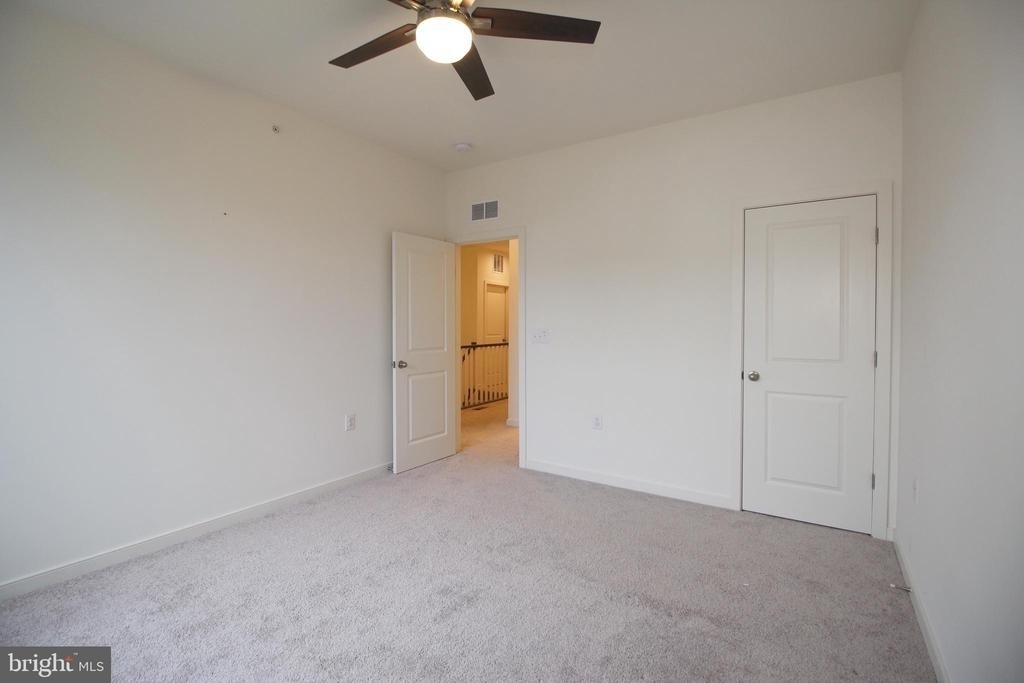 45942 Raven Terrace - Photo 19