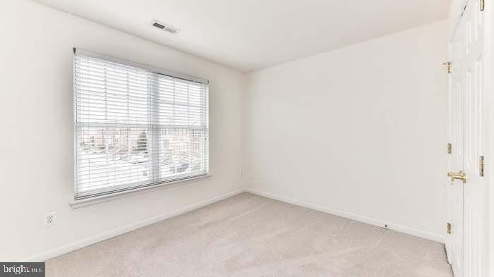 21759 Ladyslipper Square - Photo 15