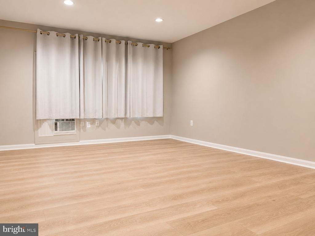 2271 Providence Street - Photo 12