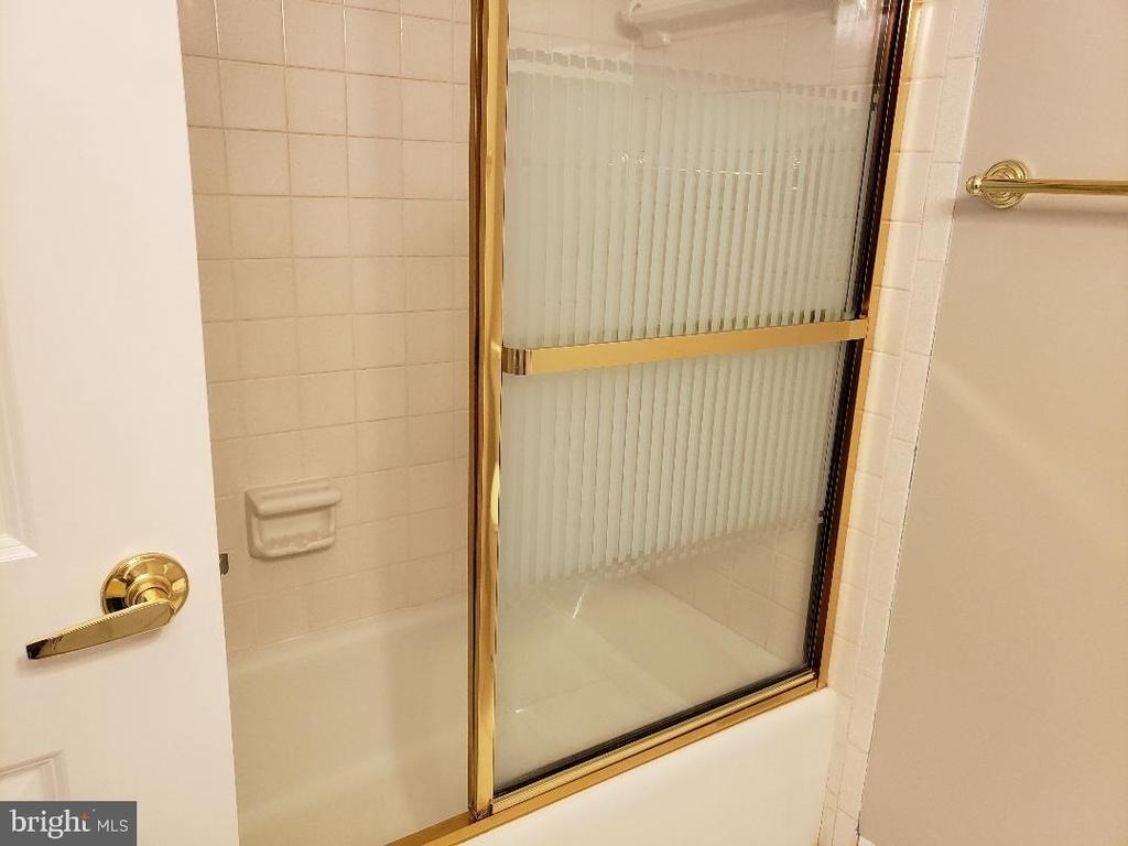 1434 Northgate Square - Photo 8