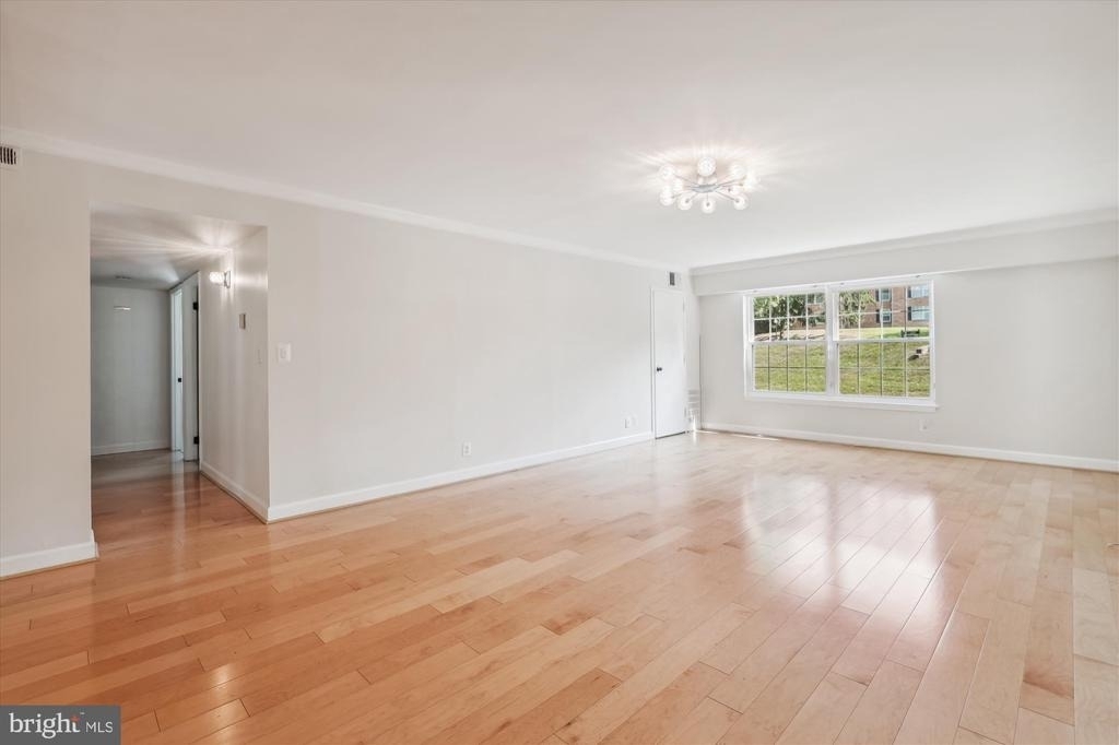 7621 Tremayne Place - Photo 2