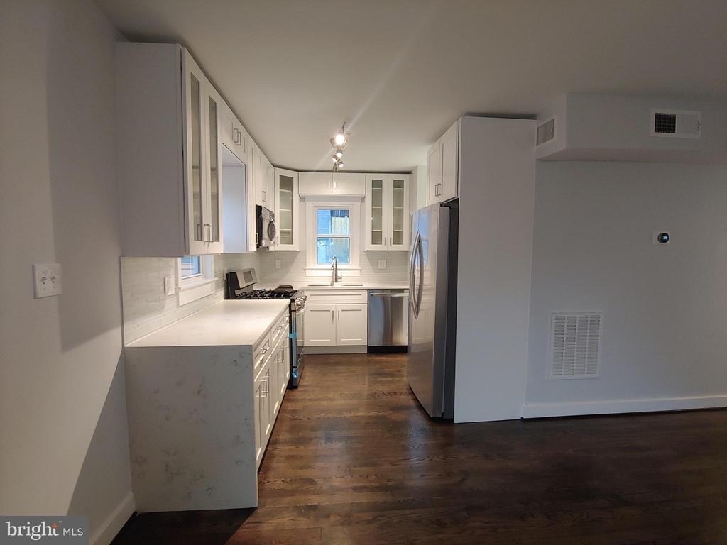 2510 Jamaica Drive - Photo 3