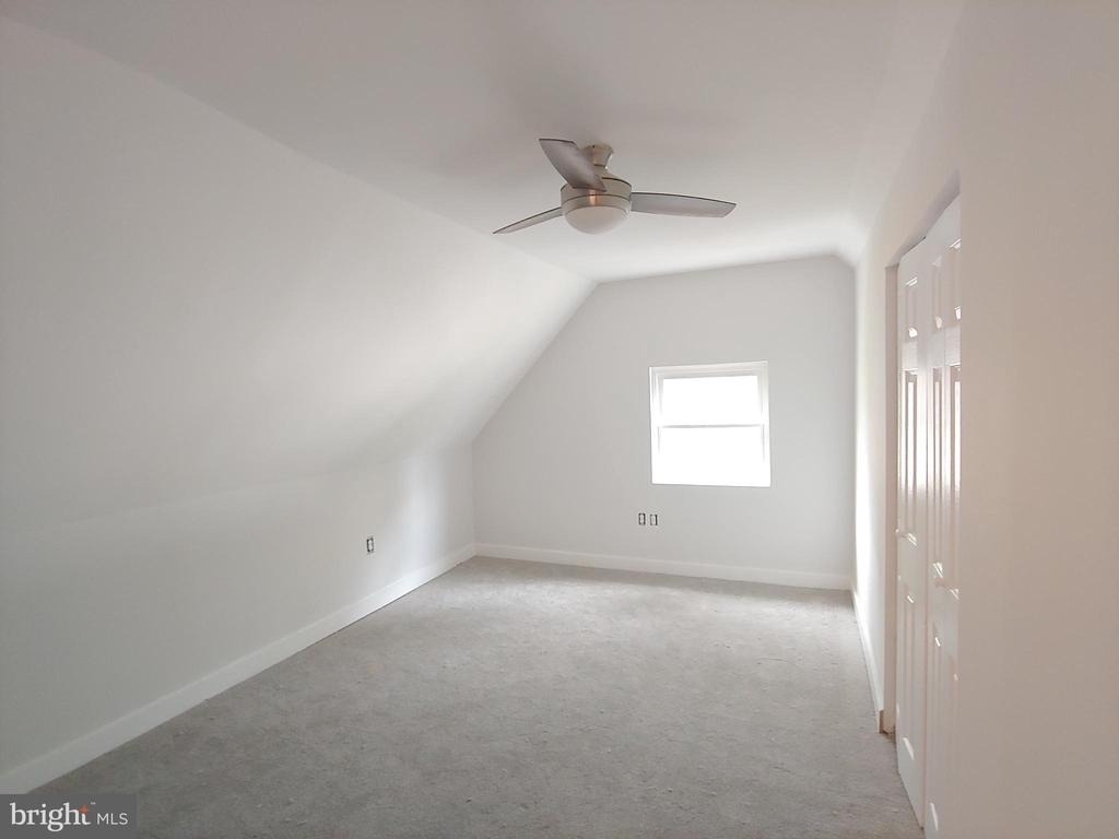 2510 Jamaica Drive - Photo 14