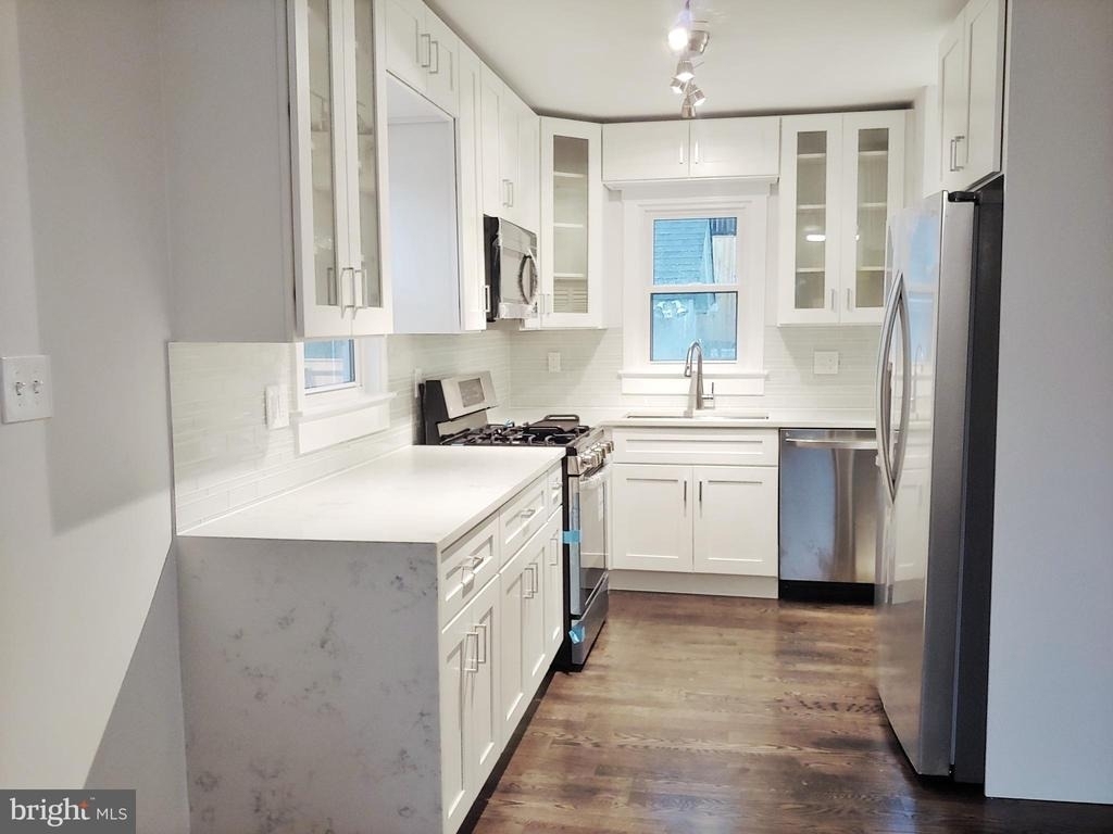 2510 Jamaica Drive - Photo 4