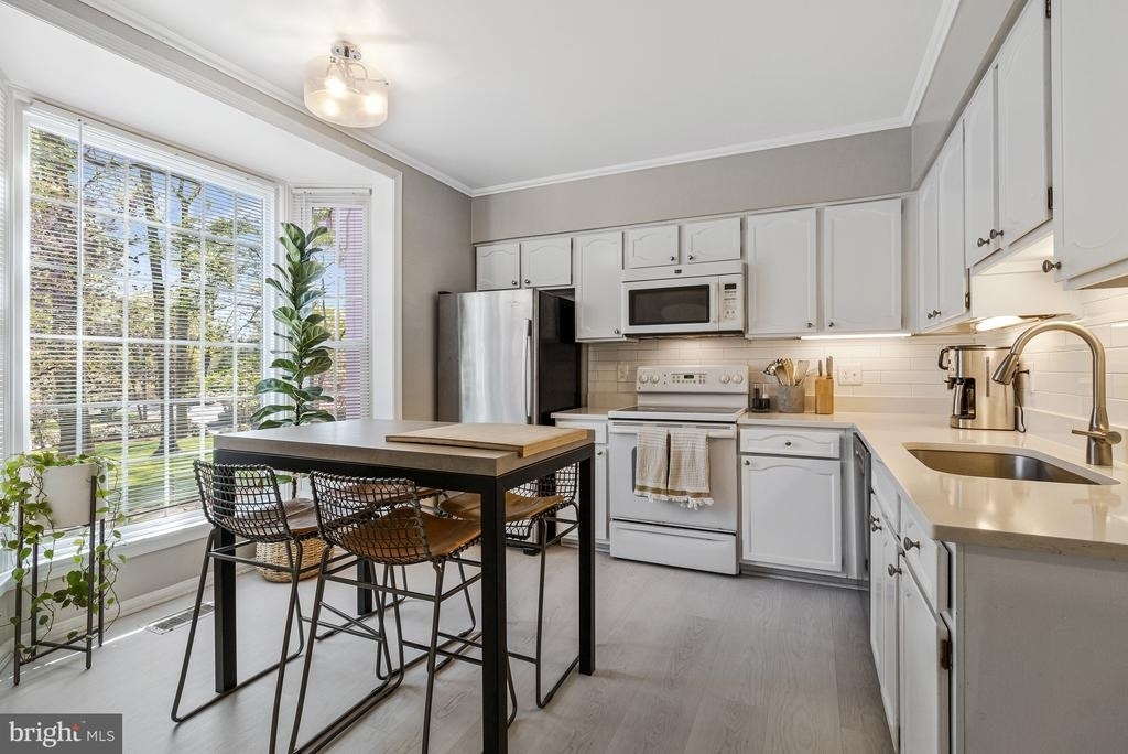6806 Melrose Drive - Photo 1