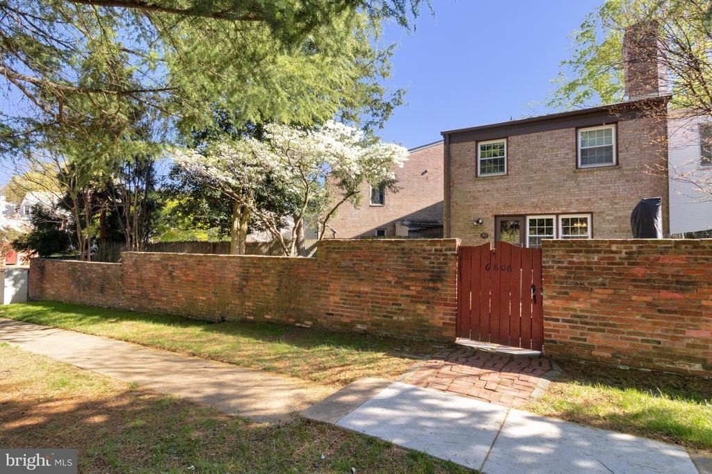 6806 Melrose Drive - Photo 39