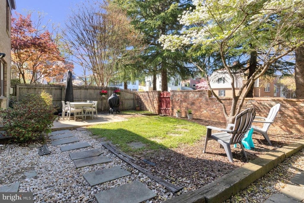 6806 Melrose Drive - Photo 36