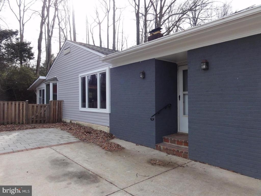 7029 Woodley Lane - Photo 26