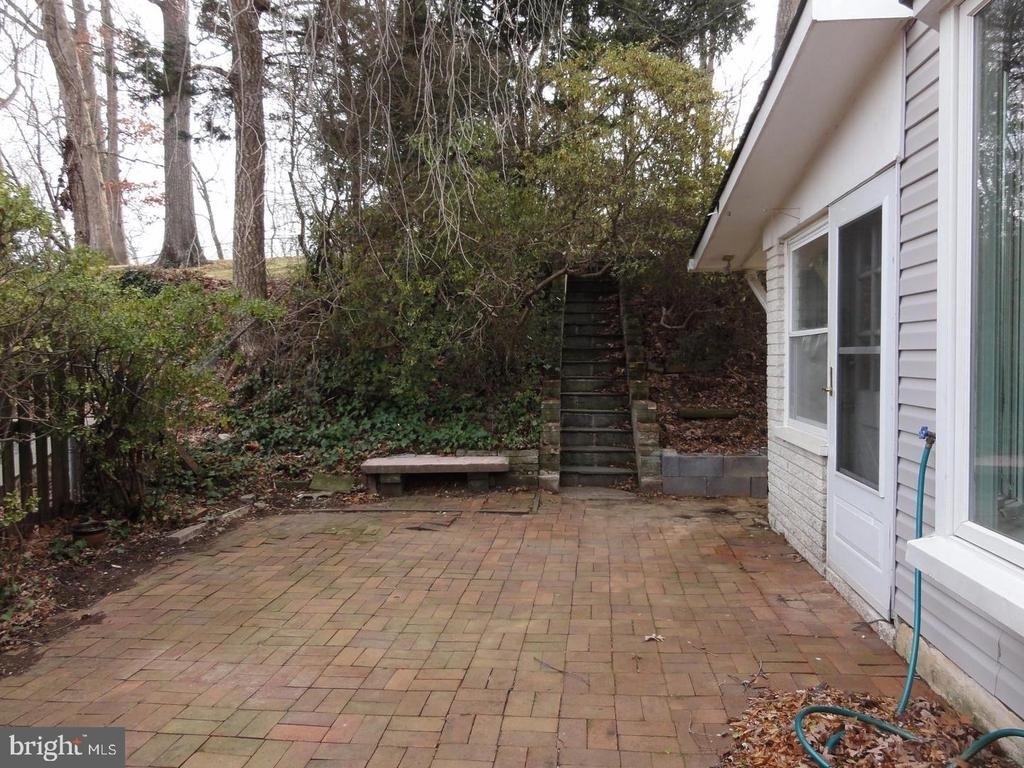 7029 Woodley Lane - Photo 2