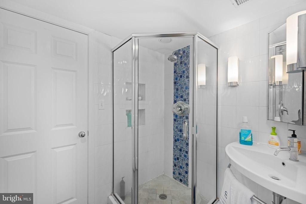 2929 Stuart Drive - Photo 20