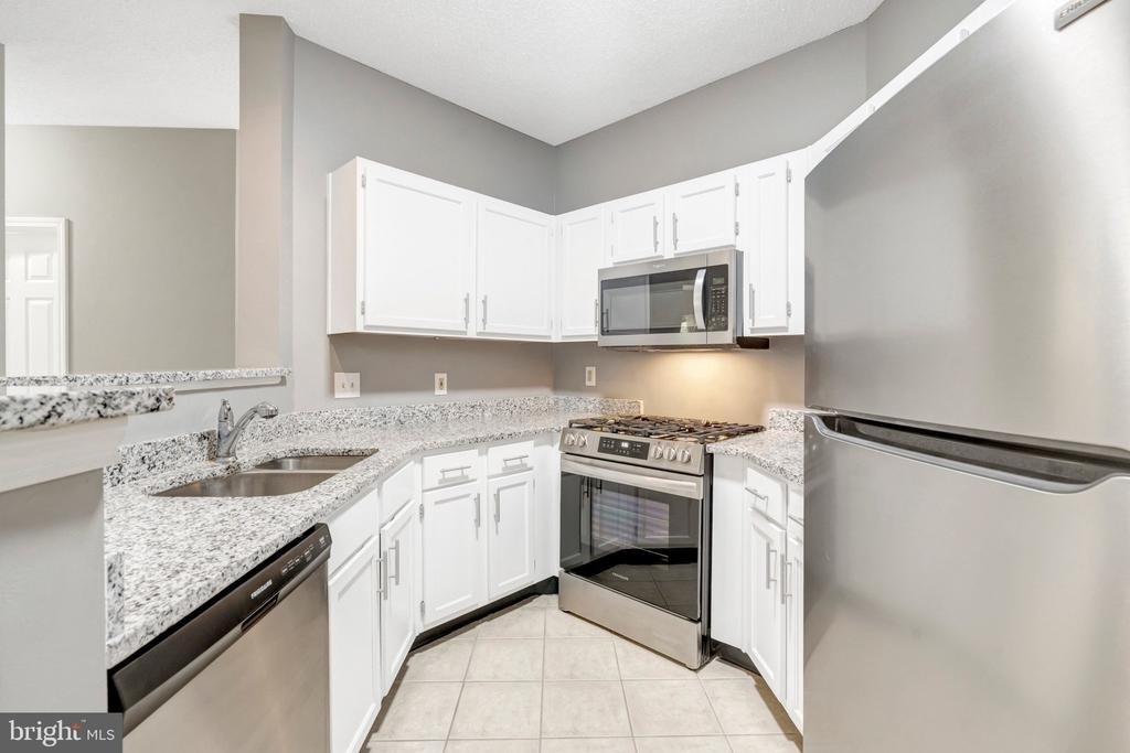 4413 Fair Stone Drive - Photo 2