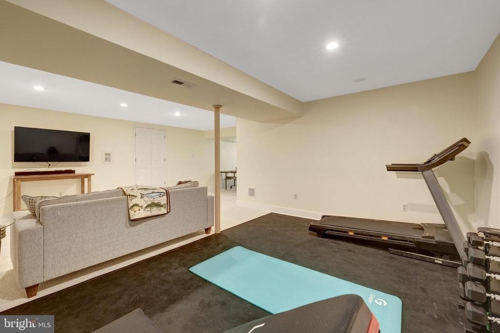 10904 Belgravia Court - Photo 35