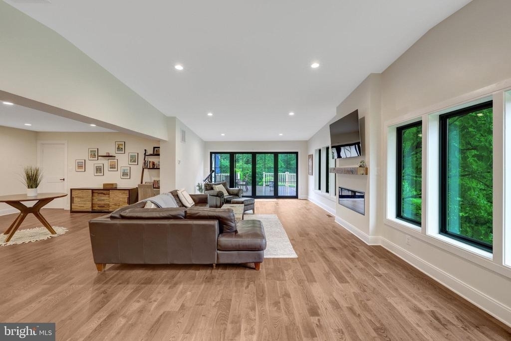 10904 Belgravia Court - Photo 17
