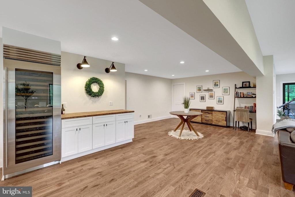10904 Belgravia Court - Photo 13