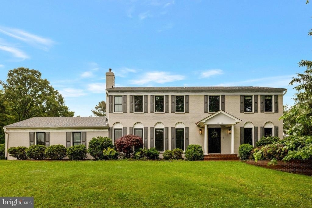 10904 Belgravia Court - Photo 2