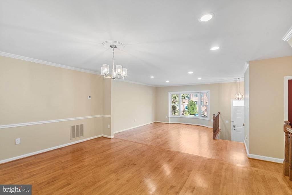 6860 Williamsburg Pond Court - Photo 7