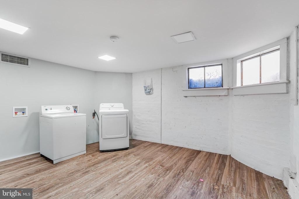 1122 Caroline Street - Photo 13