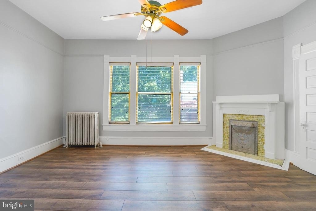 1122 Caroline Street - Photo 9
