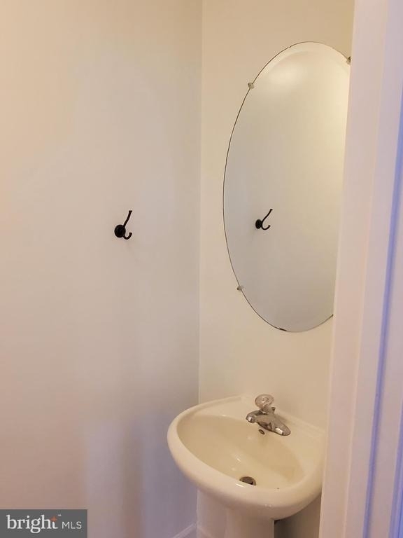 833 Gallows Court - Photo 16
