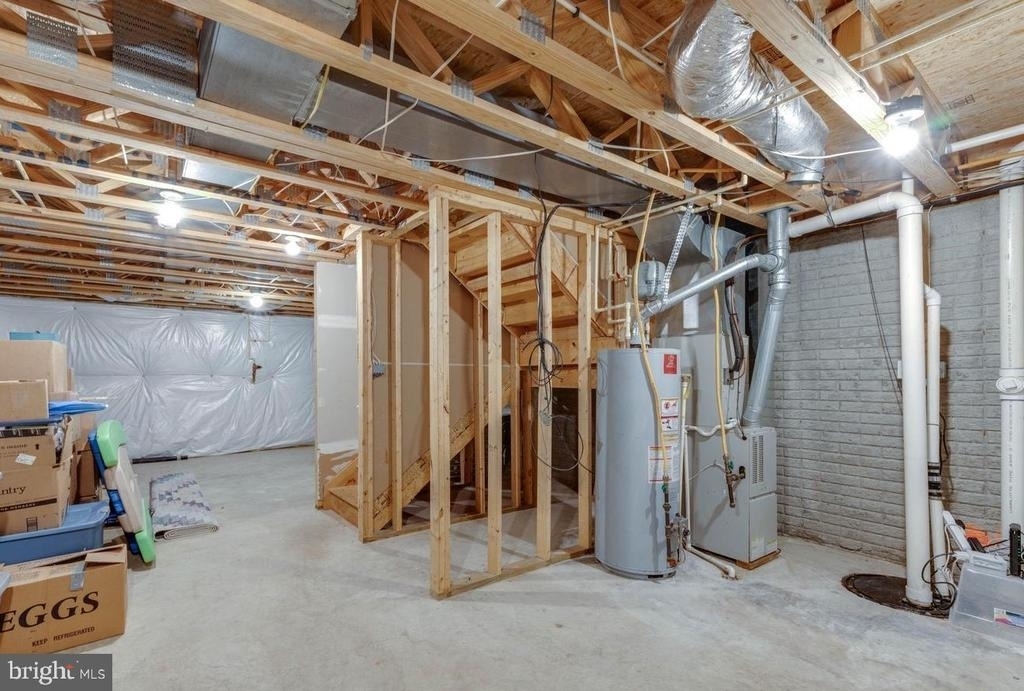 833 Gallows Court - Photo 15