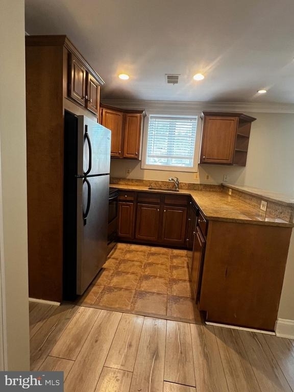 1219 Oronoco Street - Photo 8
