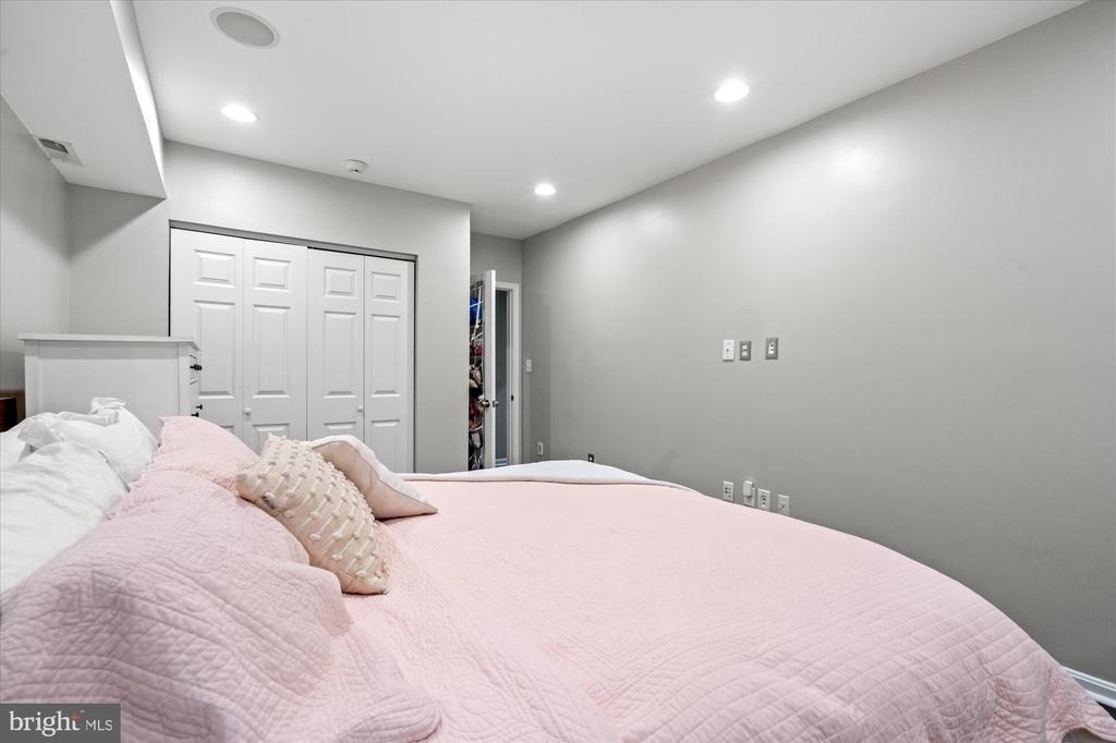 4416 34th Street S - Photo 10