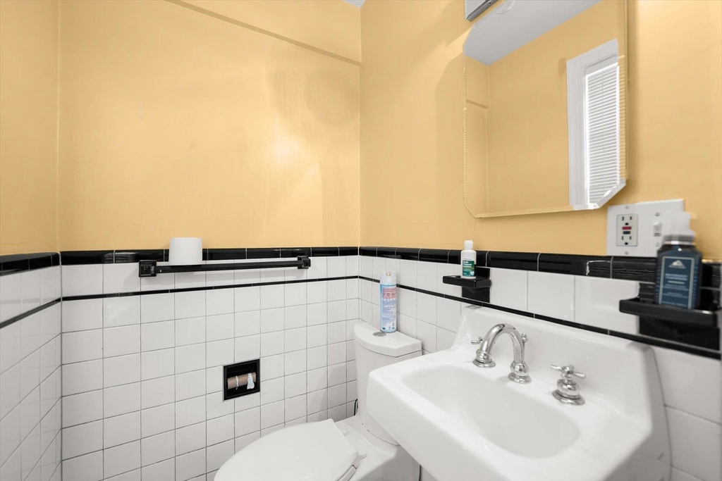 4812 7th Street N - Photo 18