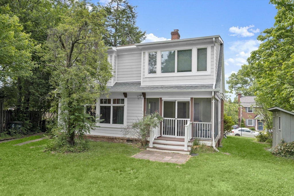 4812 7th Street N - Photo 22