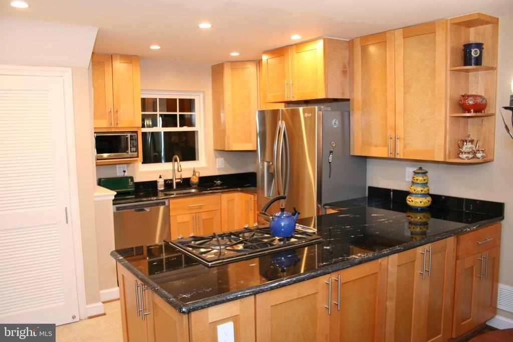 2626 N Quantico Street - Photo 2