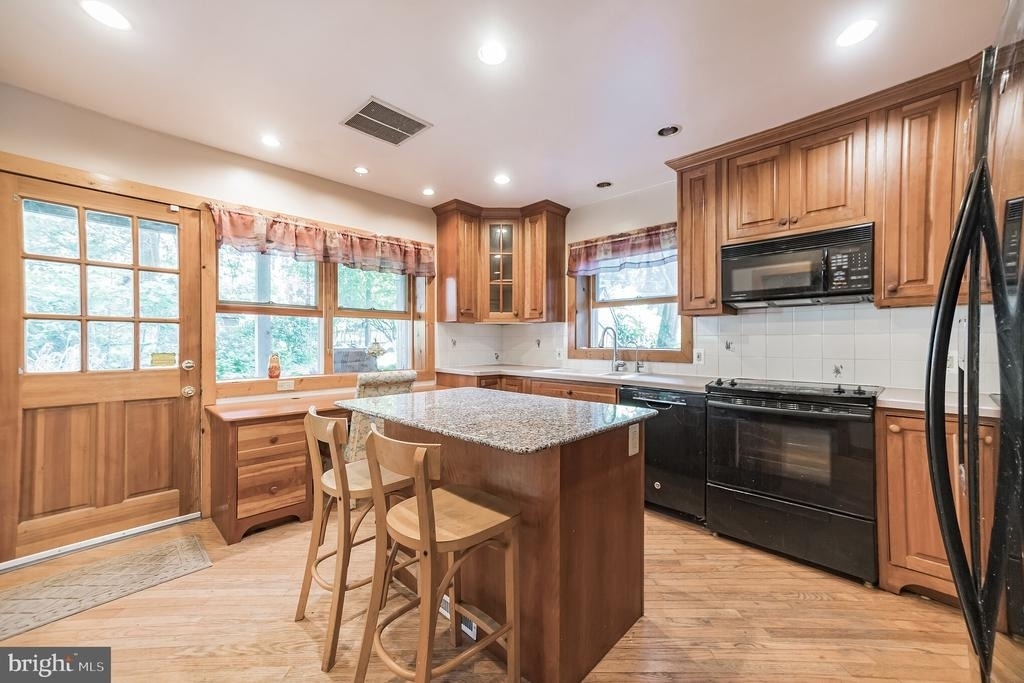 800 E Cathedral Road - Photo 11