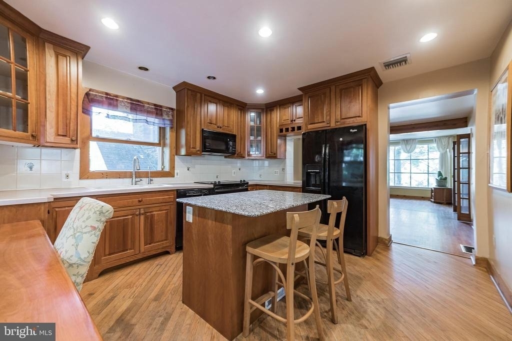 800 E Cathedral Road - Photo 10