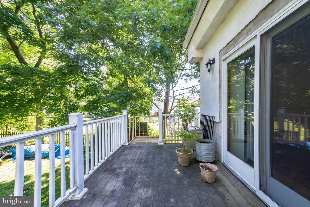 800 E Cathedral Road - Photo 22