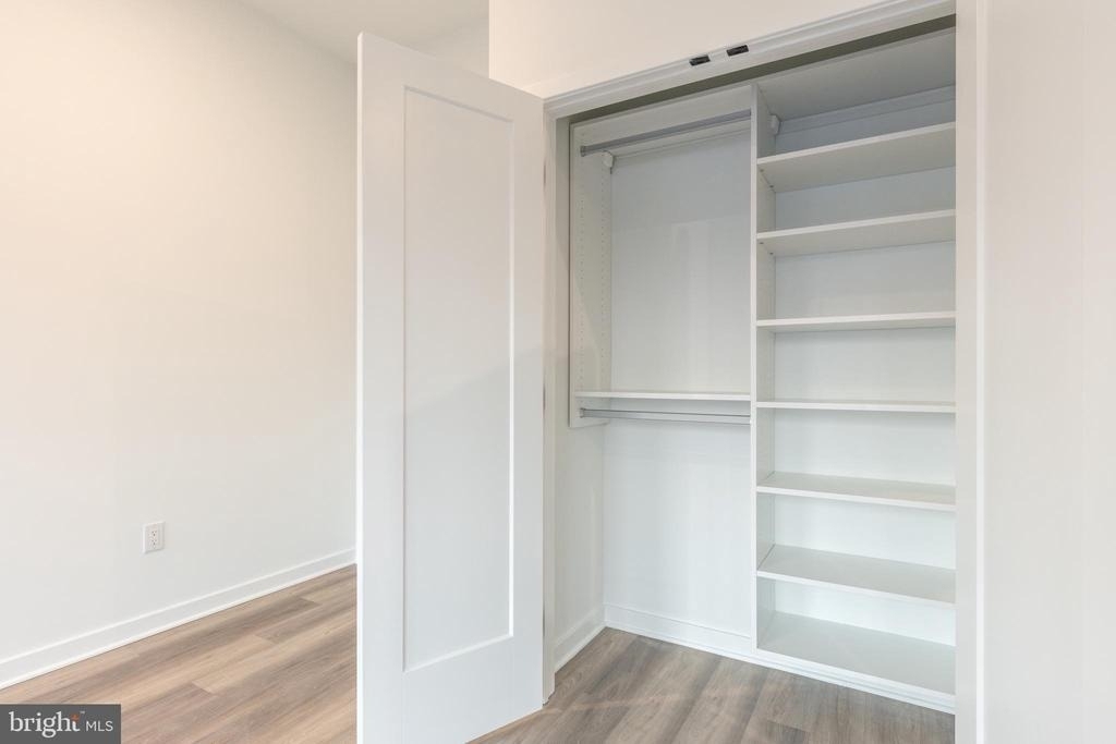 3120 W Jefferson Street - Photo 4