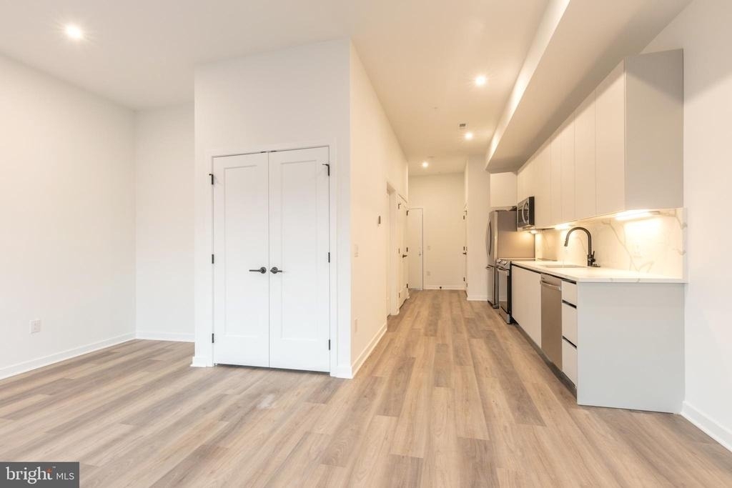 3120 W Jefferson Street - Photo 5