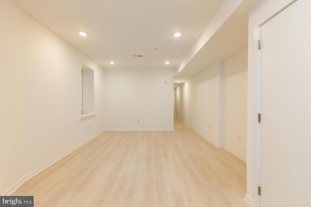 1247 N 27th Street - Photo 9