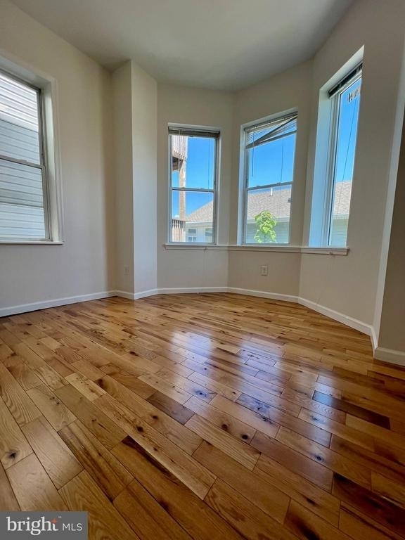 2131 W Master Street - Photo 6