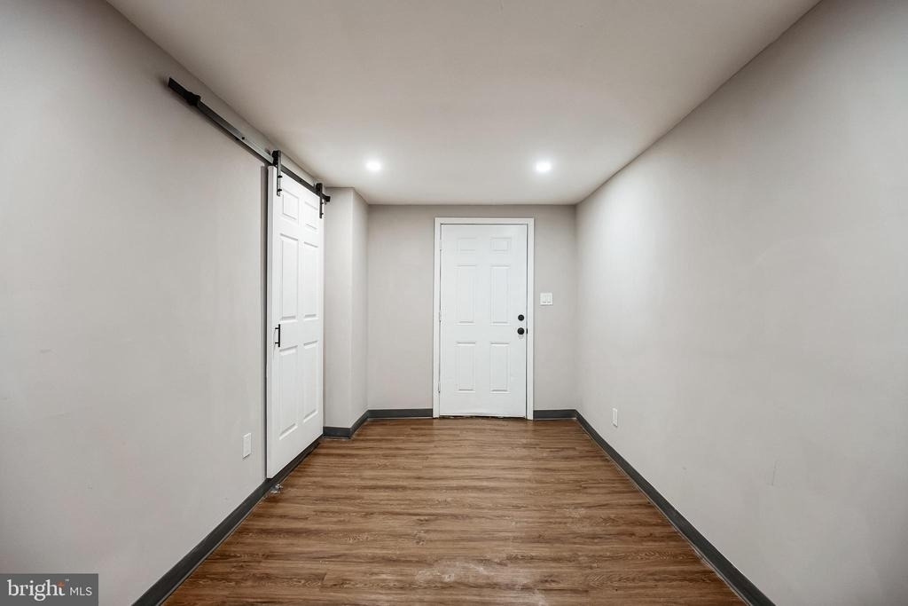 6905 Forrest Avenue - Photo 23