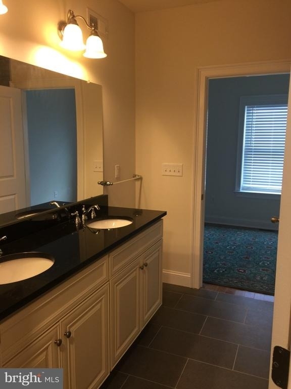 4080 Spring Garden St - Photo 6