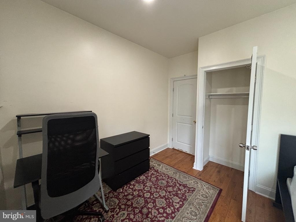 4080 Spring Garden St - Photo 4