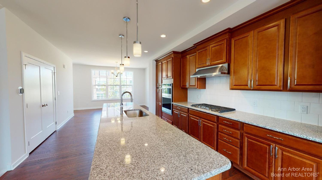 2704 S Spurway Drive - Photo 6