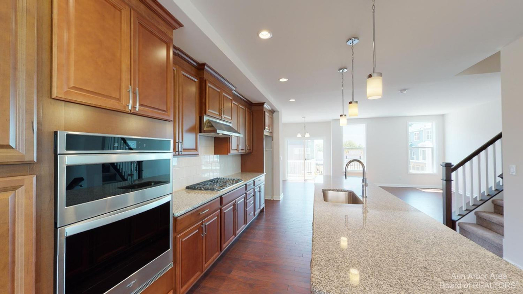 2704 S Spurway Drive - Photo 3