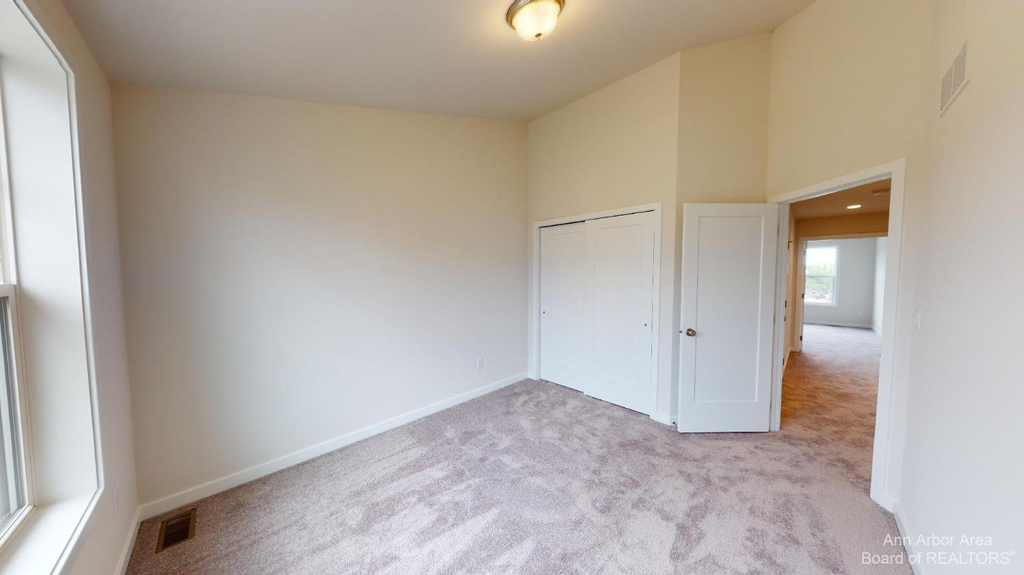 2704 S Spurway Drive - Photo 18