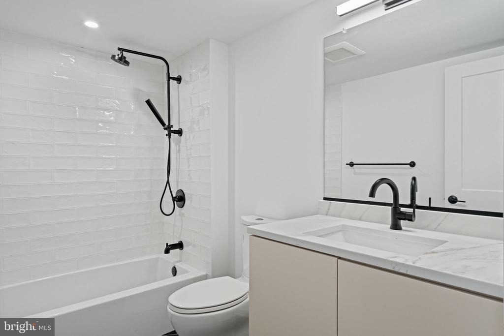 706 Latona Street - Photo 19